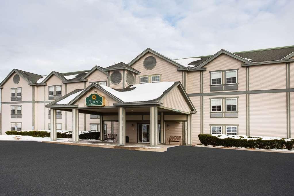 Holiday Inn Express St. Albans By Ihg Exterior photo